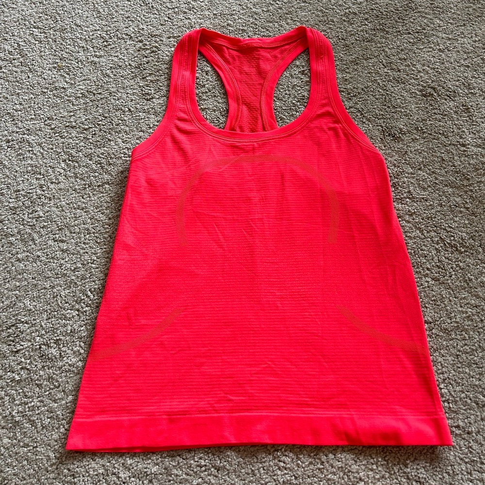 Lululemon tank top